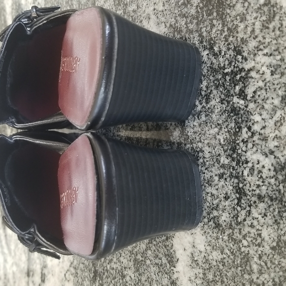 Aerosoles ❤ 7M ❤Classuc Black Mule ❤ - Picture 2 of 8